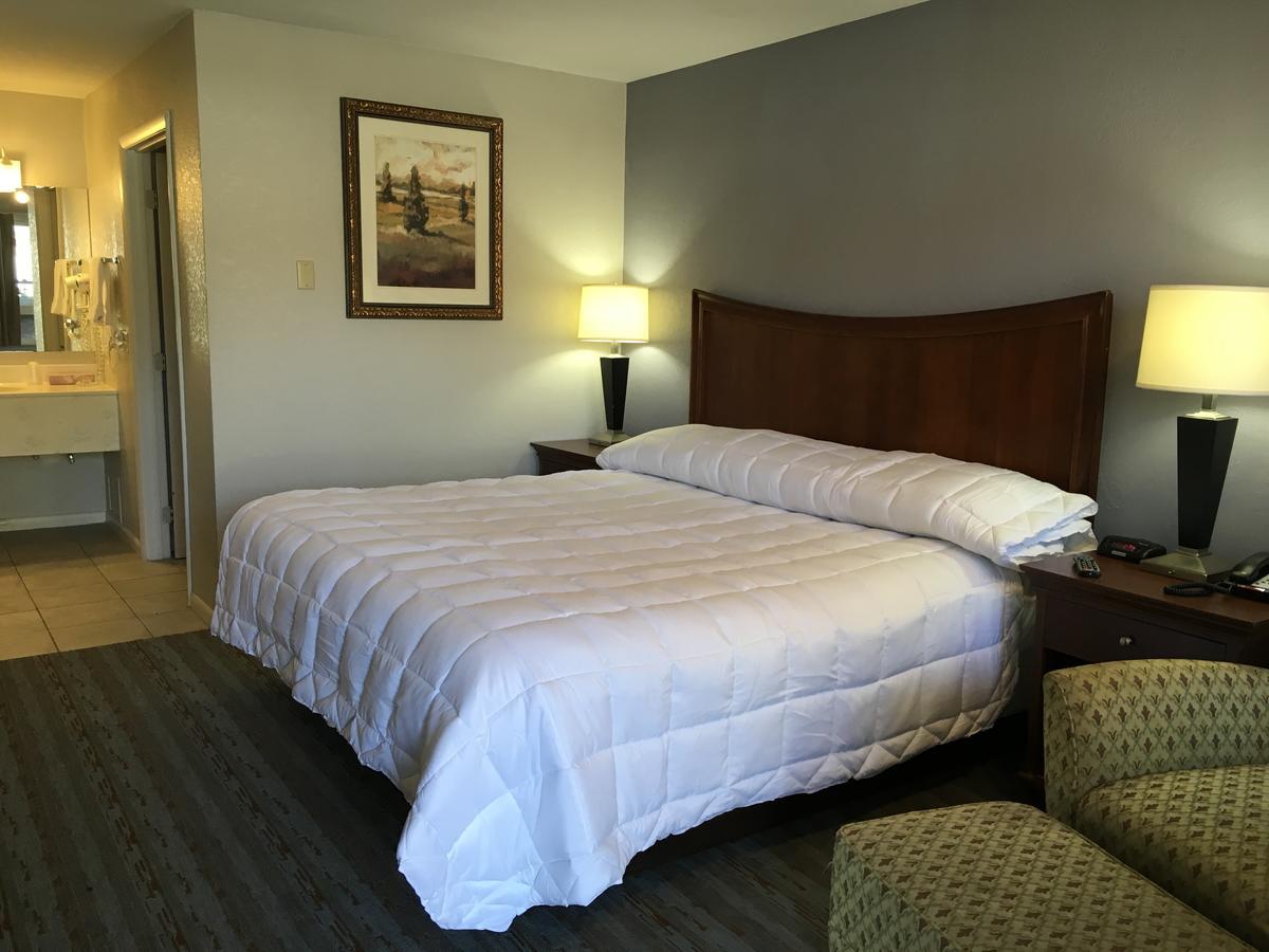 University Inn Cullowhee Екстер'єр фото