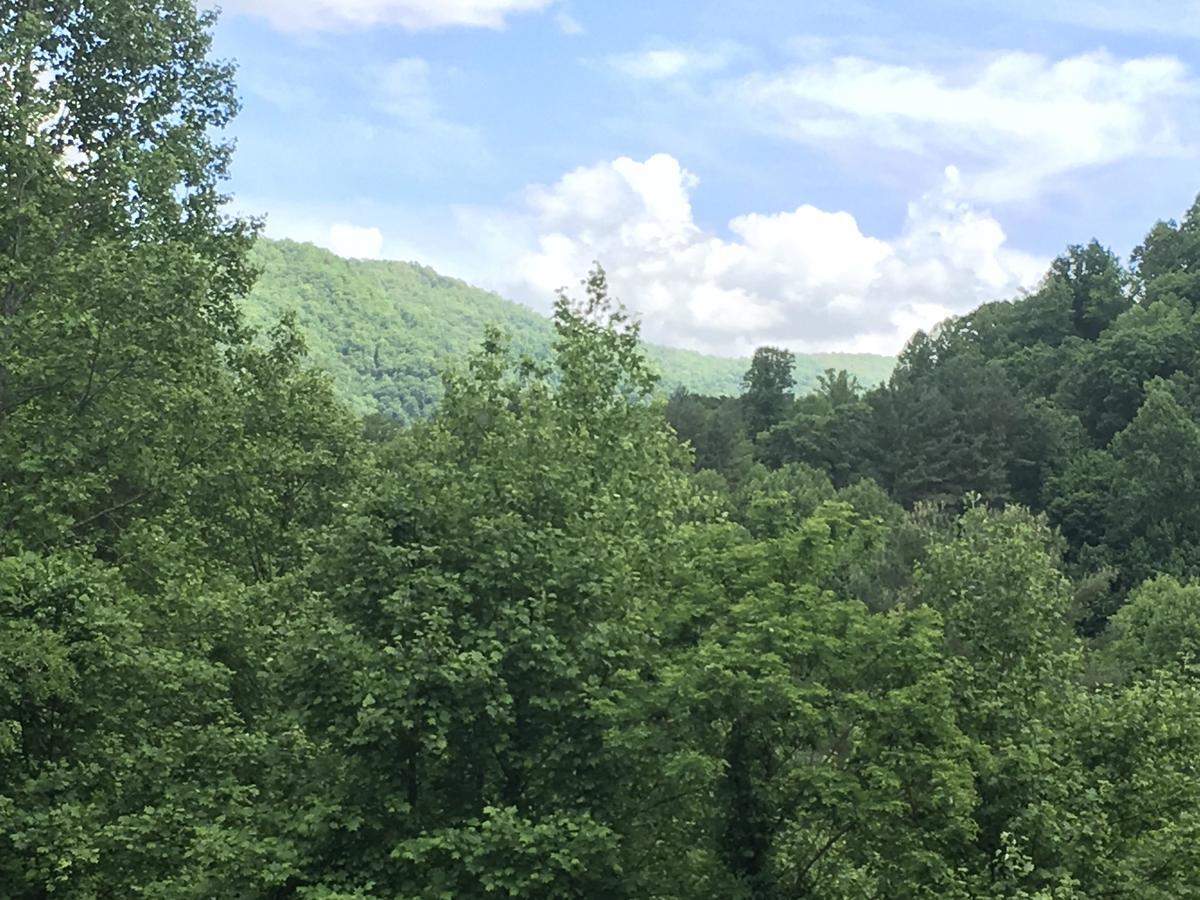 University Inn Cullowhee Екстер'єр фото