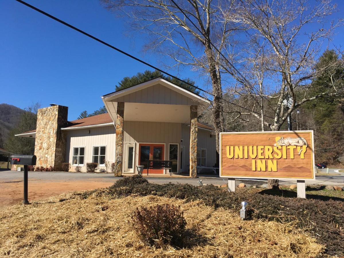 University Inn Cullowhee Екстер'єр фото